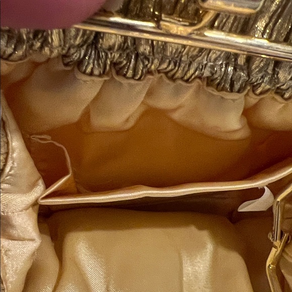 Vintage Gold Textured Evening Clutch - Picture 8 of 13